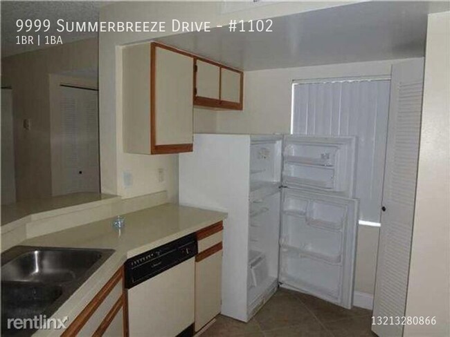 Building Photo - Spacious 1/1 in Summerbreeze Condominums