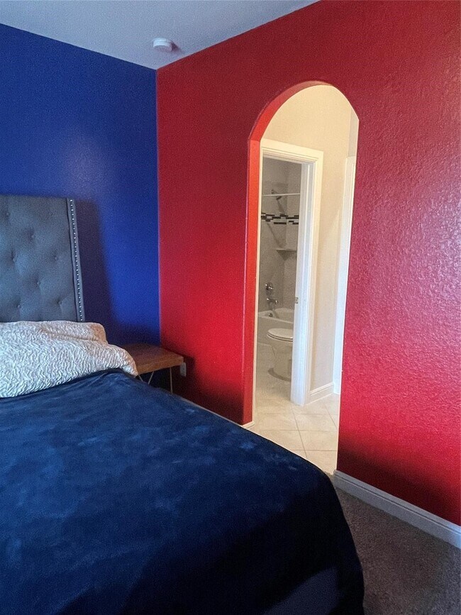 Building Photo - 13236 Tracewood Hills Ln