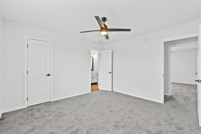 Building Photo - 2114 St Lucia Calle