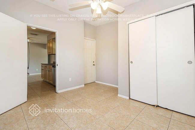 Building Photo - 4059 28th Ave N