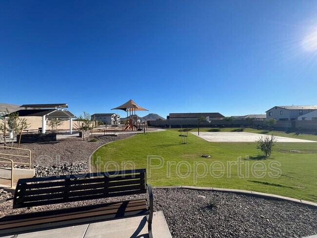 Building Photo - 7721 W Saddlehorn Rd