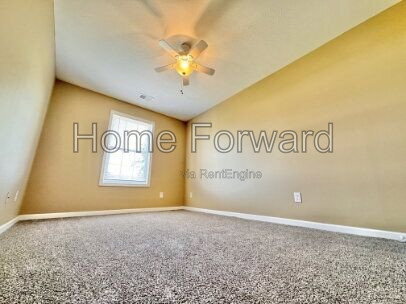 Building Photo - 216 Bass Pond Glen Dr