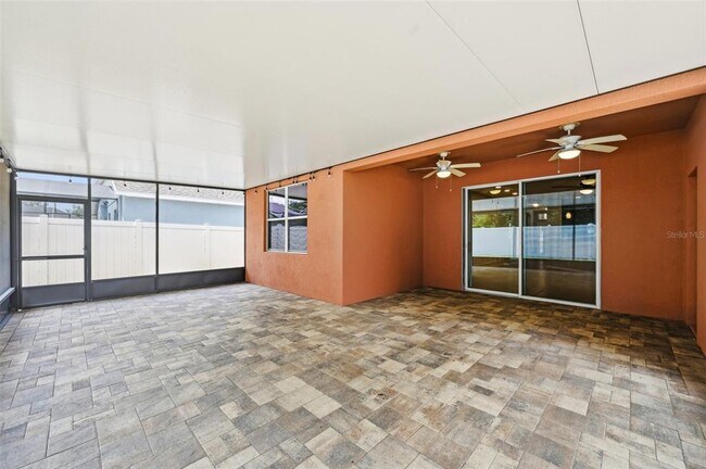 Building Photo - 12612 Avelar Creek Dr