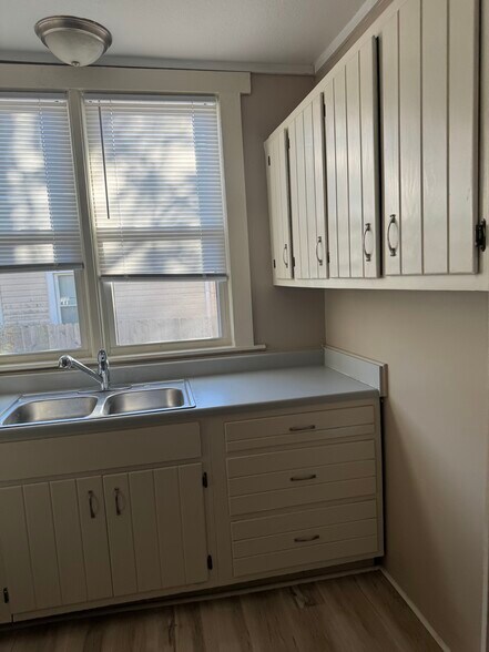 Building Photo - 1832 Franklin Ave