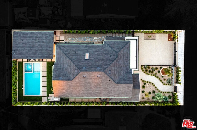Building Photo - 12427 Cumpston St
