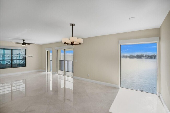 Building Photo - 2201 Brickell Ave