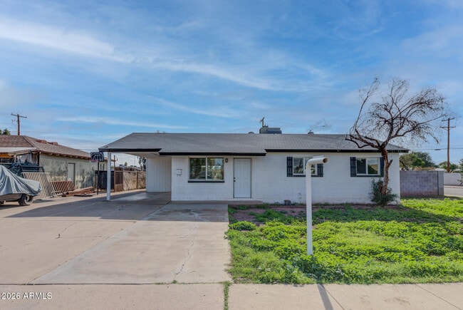 Building Photo - 157 W Juniper St