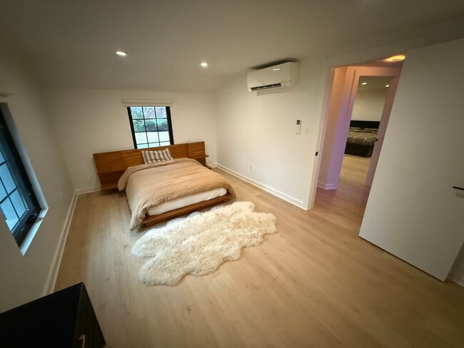 Building Photo - 204 Datura Dr