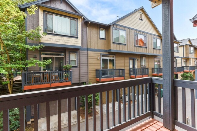 Building Photo - Available NOW Hillsboro End Unit Townhome Minutes to Intel Jones Farm, Costco, Parks 1 Small Pet OK