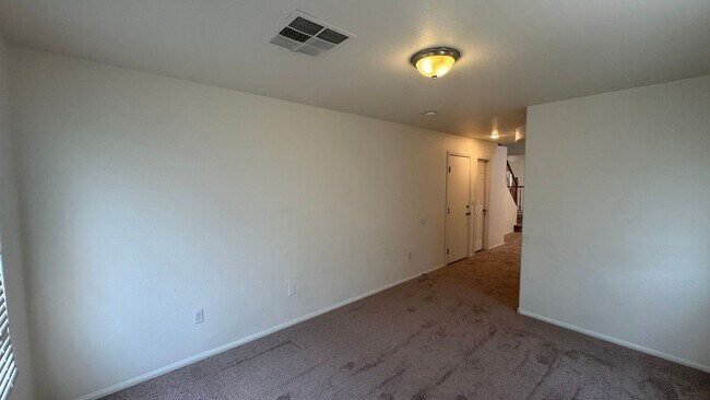 Building Photo - Welcome Home 3 or 4 BDRM SW Las Vegas