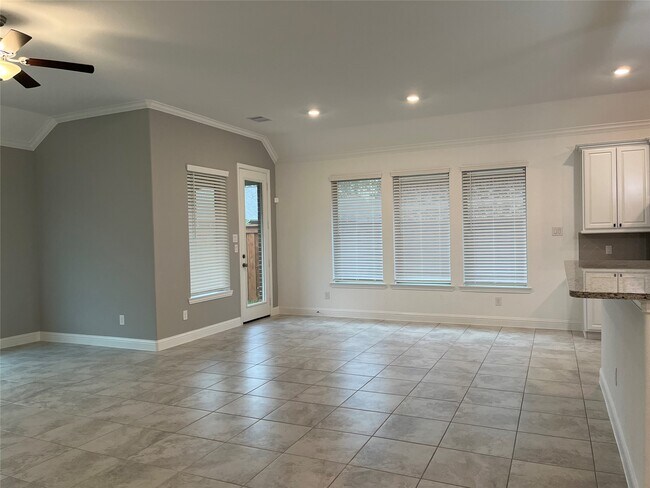 Building Photo - 28226 Whitmore Bend Dr