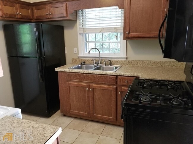 Building Photo - 817 North St NW