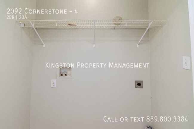 Building Photo - 2092 Cornerstone-4