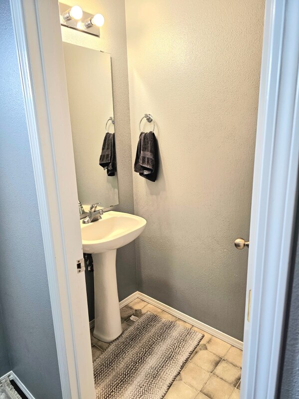 Building Photo - 18447 95th Ave E