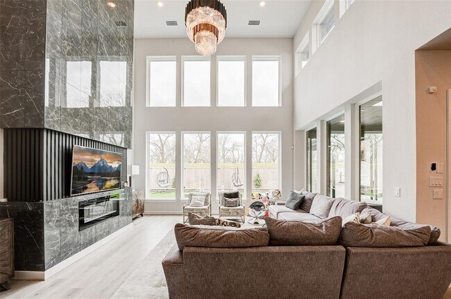 Building Photo - 5111 Maumee River Dr
