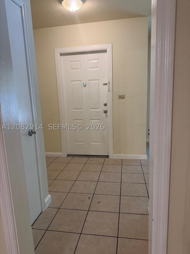 Building Photo - 7752 SW 106th St