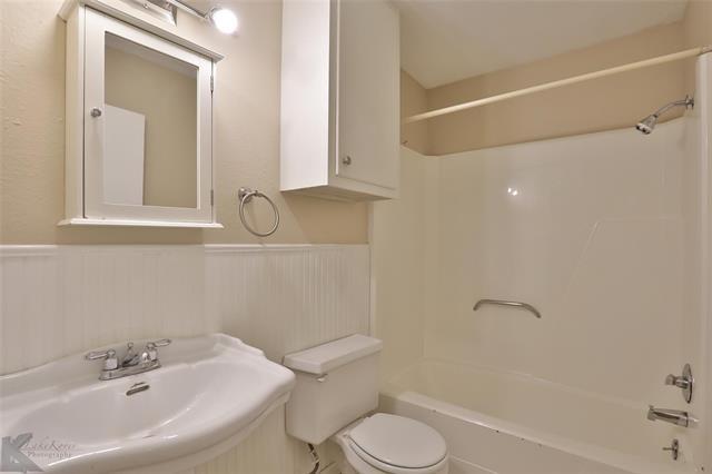 Building Photo - 2682 Madison Ave