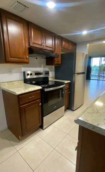 Building Photo - 3341 NW 47th Terrace