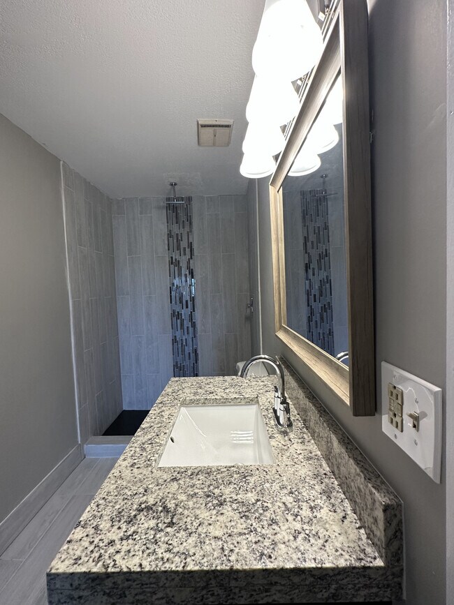 Building Photo - 3405 NW 44th St