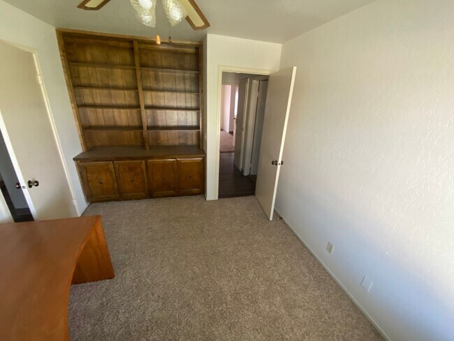 Building Photo - Charming Home for rent in Exeter, Ca