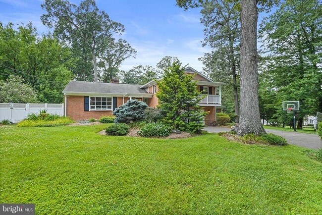 Primary Photo - 8633 Janet Ln