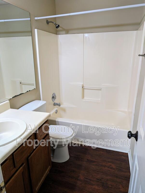 Building Photo - 1307 Yorkshire Ln