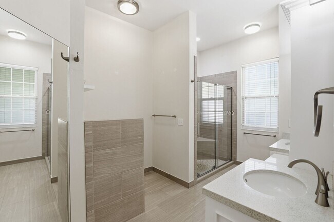 Building Photo - Chickasaw Way in Haile Plantation