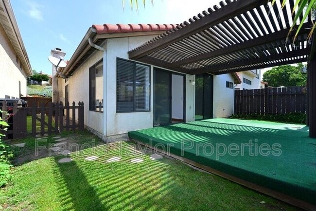 Building Photo - 11893 Caminito Ryone