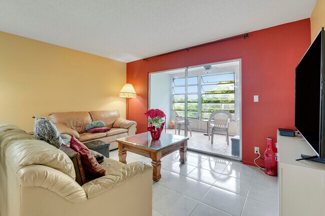 Building Photo - 3305 Aruba Way