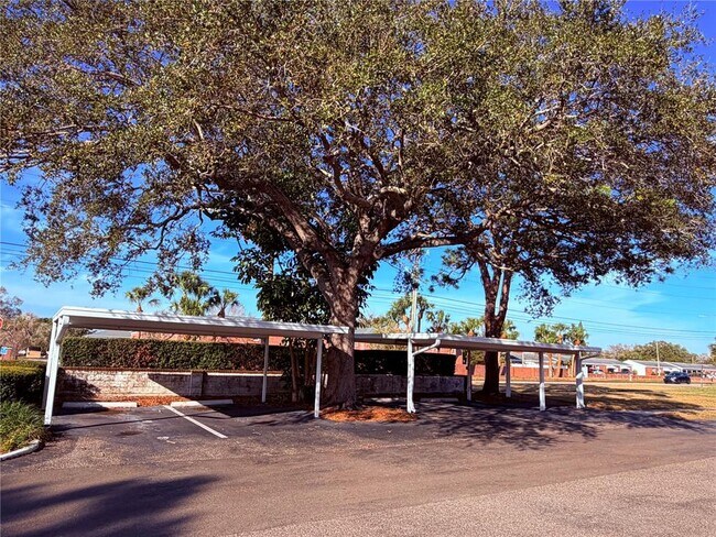 Building Photo - 1140 83rd Ave N