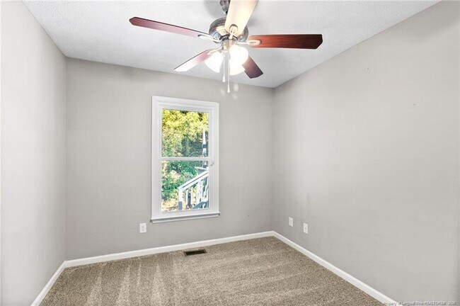 Building Photo - 3294 Florida Dr