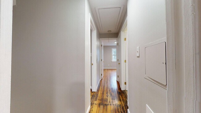 Building Photo - Maple Heights Area - 3 Bedroom Single Family Home