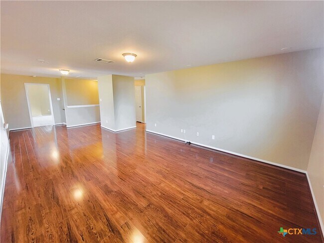 Building Photo - 610 Taurus Dr