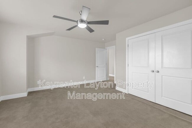 Building Photo - 1447 E Daylily Ct