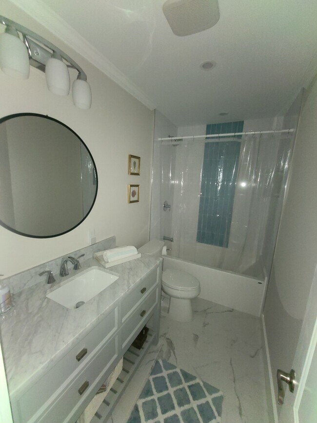 Building Photo - 1202 Palm Trl