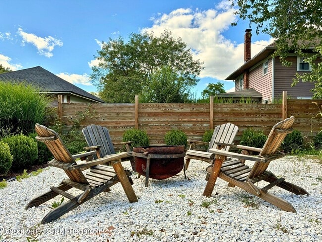 Building Photo - 590 NY-23B