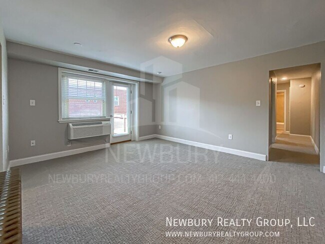 Building Photo - 104 W Steuben St
