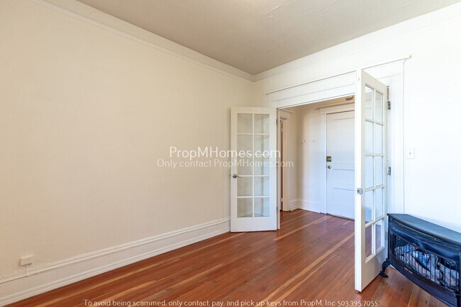 Building Photo - Urban Elegance in Irving Street Towers – W...