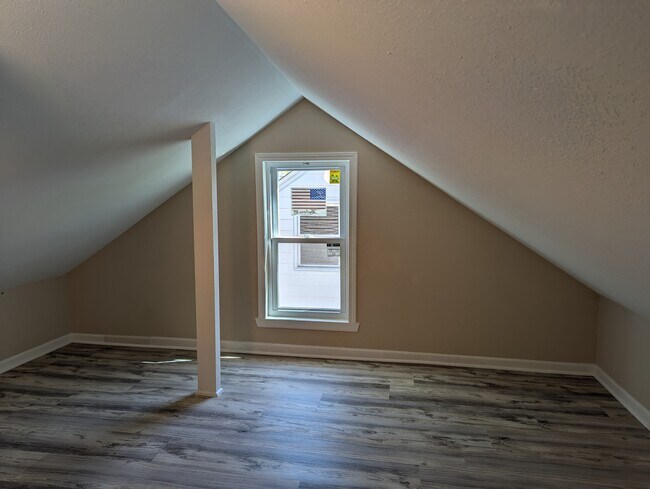 Building Photo - 1907 21st St
