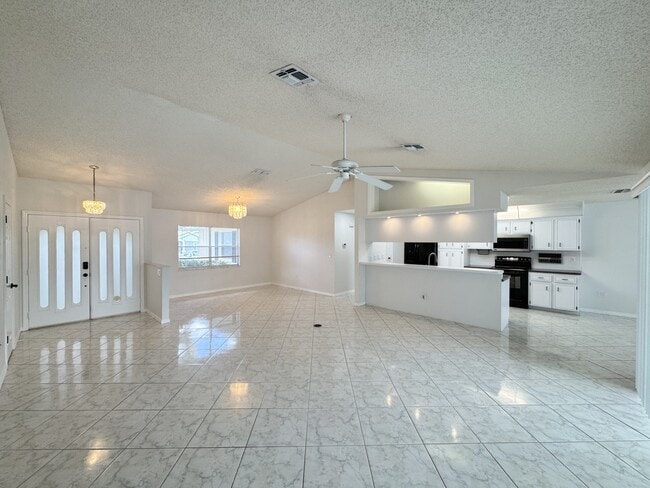 Building Photo - 8442 Eldridge Rd