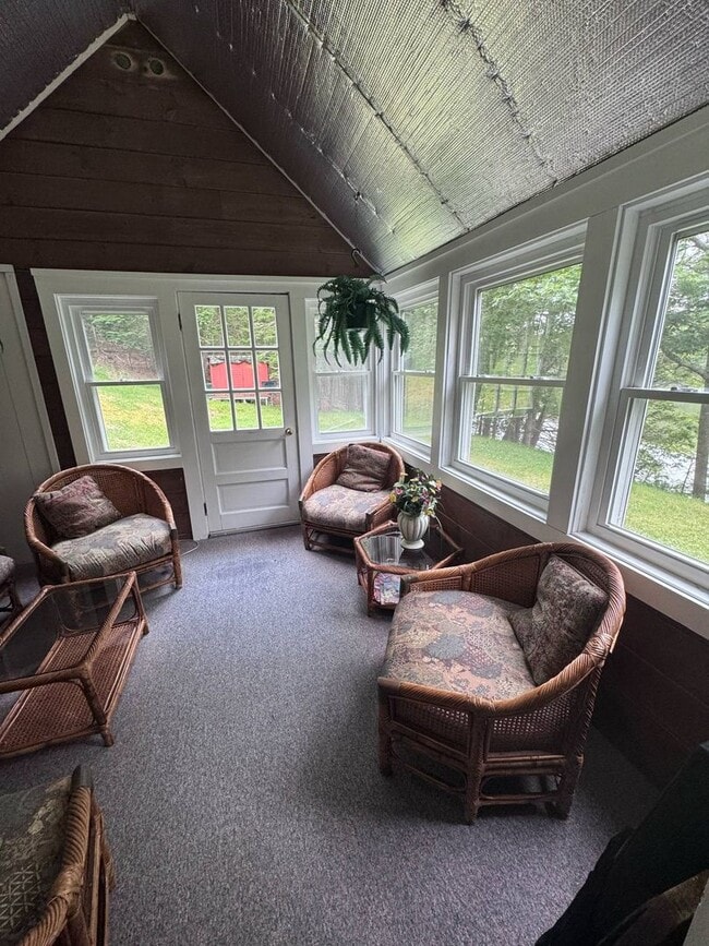 Building Photo - Waterfront Georgetown 3 Bed