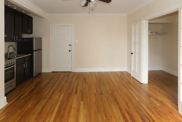 Building Photo - 4725 N Hermitage Ave