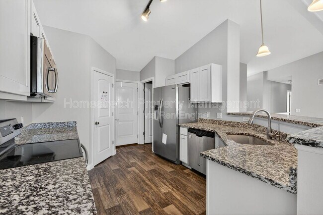 Building Photo - 401 Falcons Prey