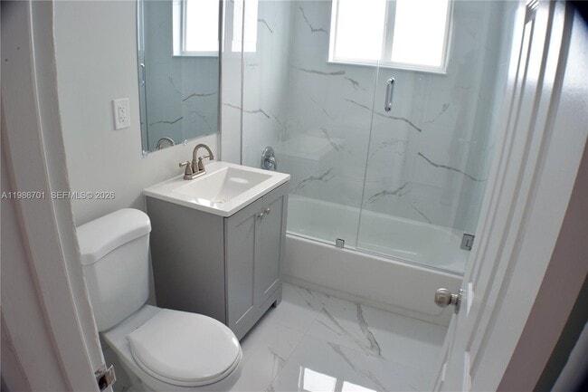 Building Photo - 622 NE 6th St