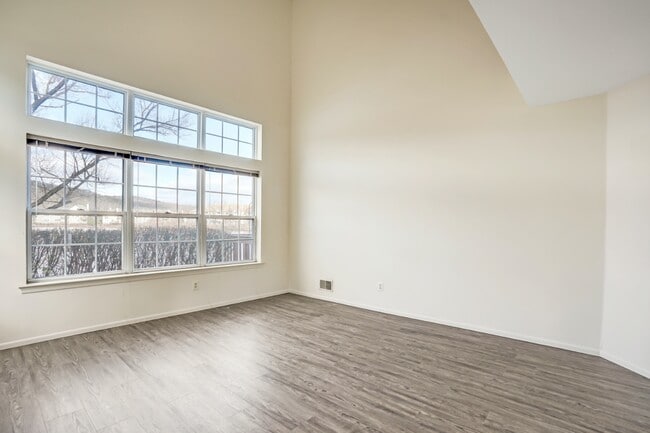 Building Photo - 16 Lagoon Way