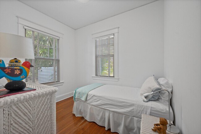 Building Photo - 141 Chilean Ave