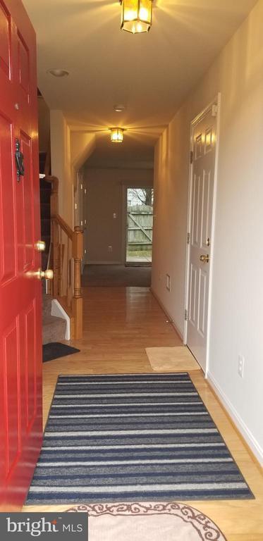Building Photo - 5503 Sacramento Mews Pl