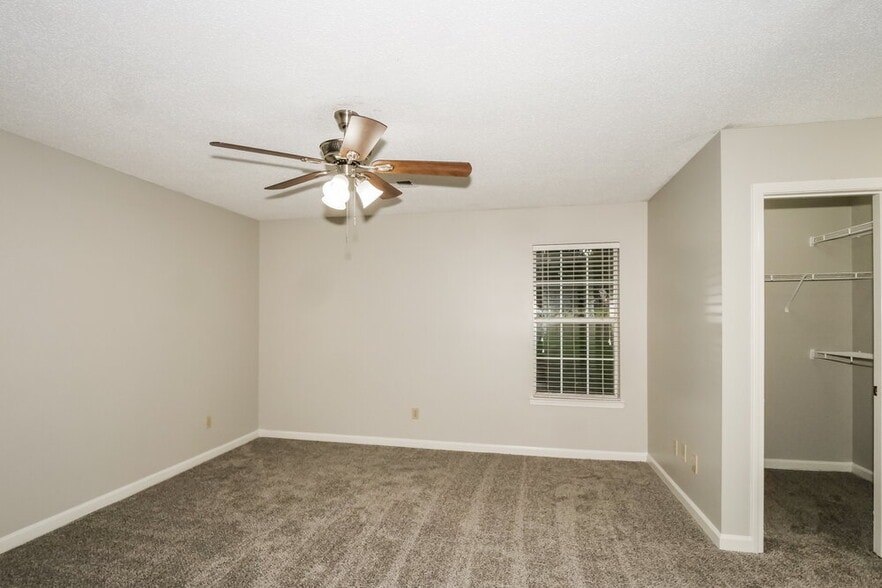 Building Photo - 9122 Valkrie Ln