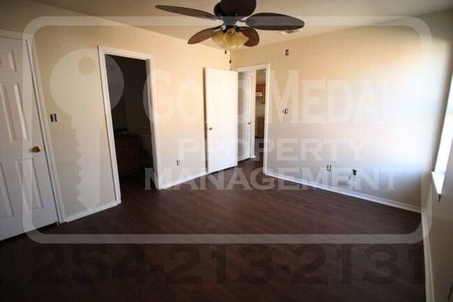 Building Photo - 3401 Barcelona Dr