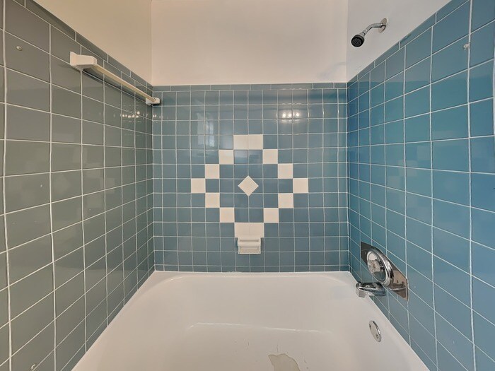 Building Photo - 1627 N Powers Dr